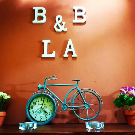 Alojamento de Acomodação e Pequeno-almoço La Bicicletta 3*